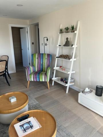 2 Bedroom Chelsea Apartment London Ngoại thất bức ảnh